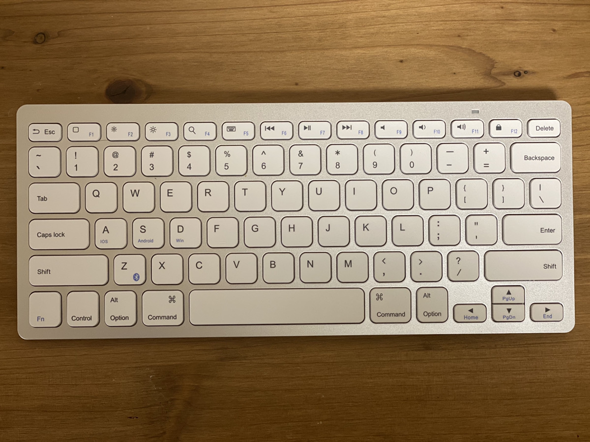 在宅ワークを快適に。Anker ウルトラスリムキーボードを使ってみた。 818式